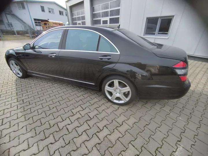 Mercedes-Benz S 550