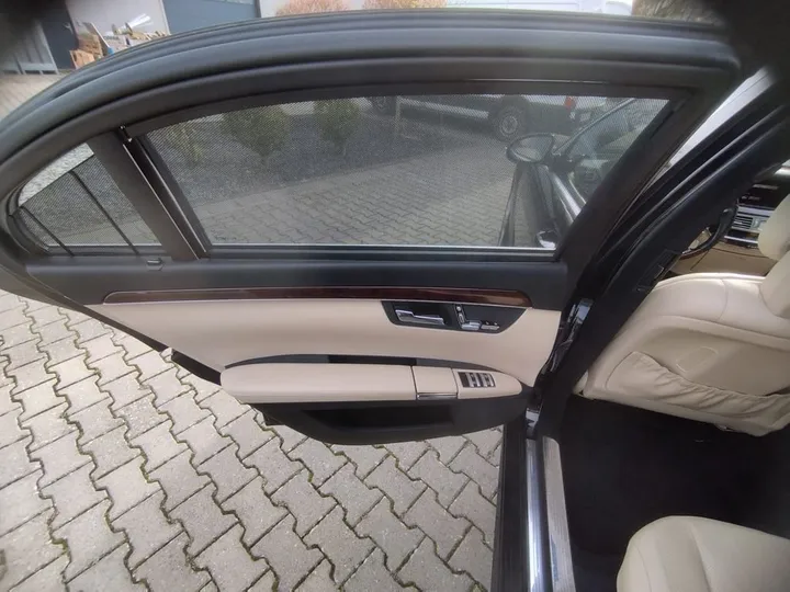 Mercedes-Benz S 550