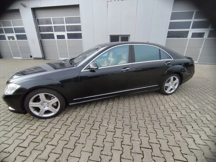 Mercedes-Benz S 550