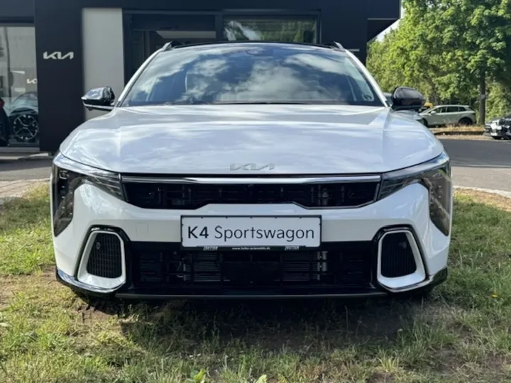Kia K4