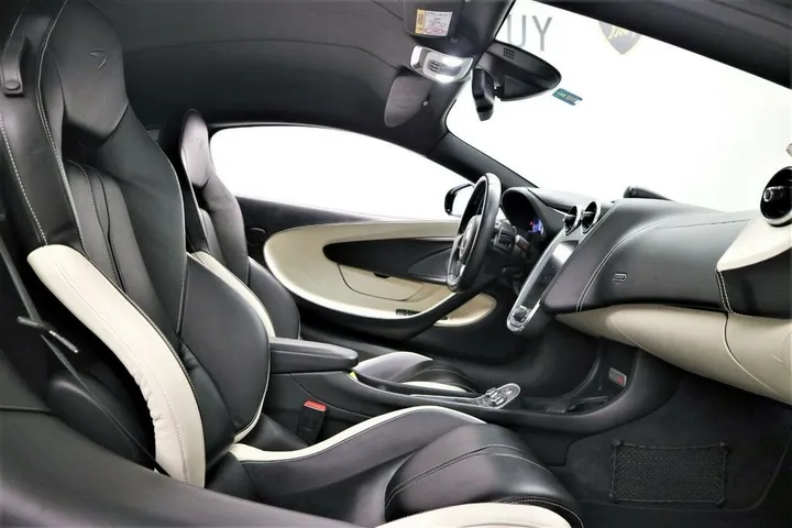 McLaren 570S