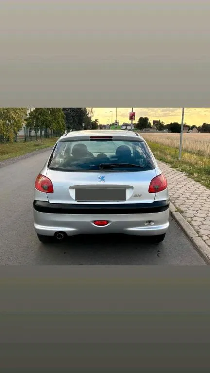 Peugeot 206