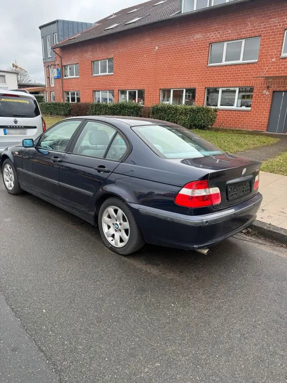 BMW 318