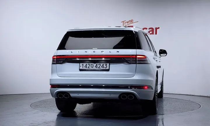 Lincoln Aviator