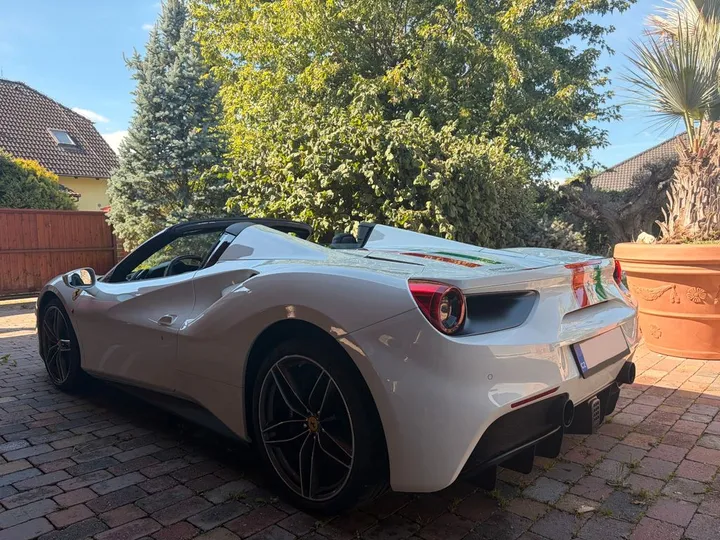 Ferrari 488 Spider