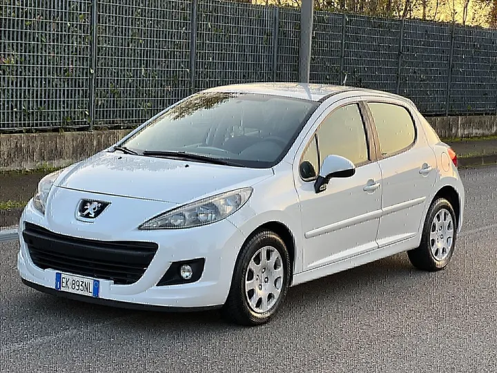 Peugeot 207
