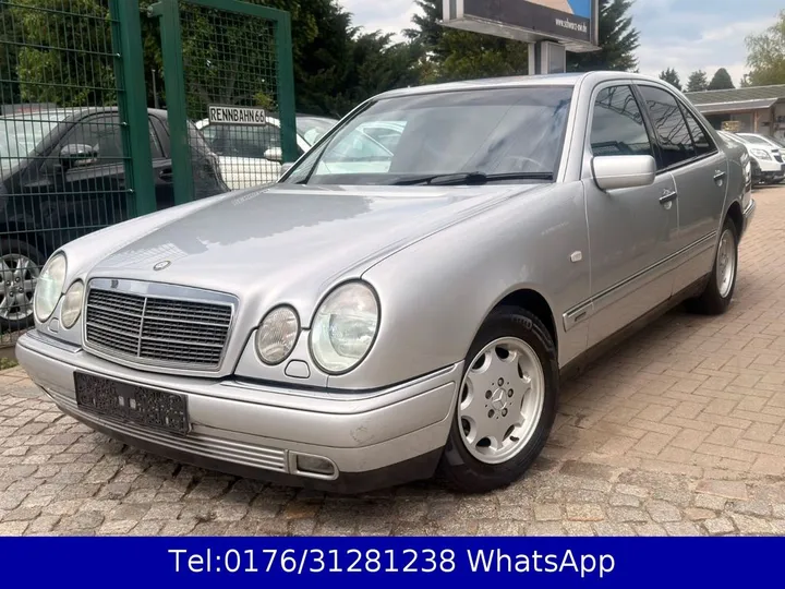 Mercedes-Benz E 220