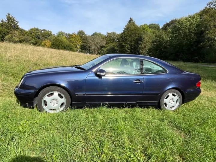 Mercedes-Benz CLK 320