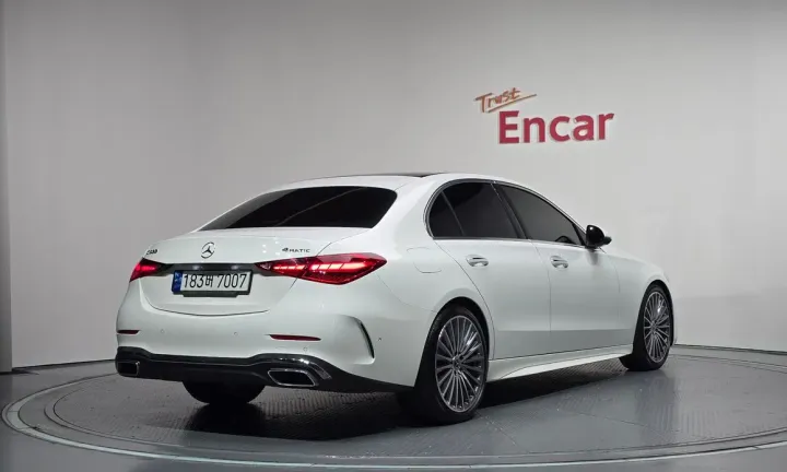 Mercedes-Benz C-Class