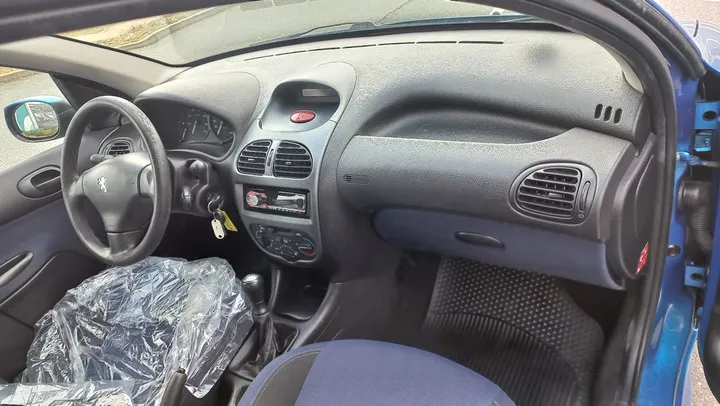 Peugeot 206