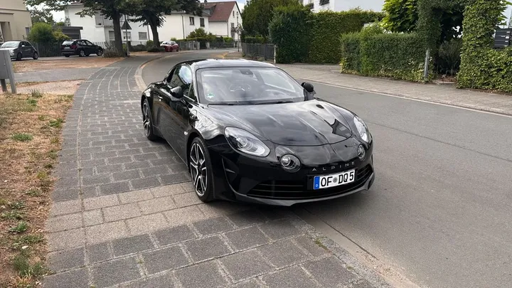 Alpine A110