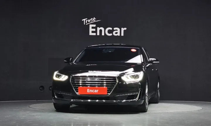 Genesis EQ900