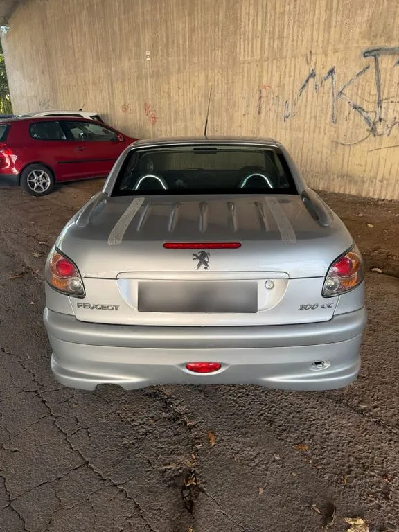 Peugeot 206