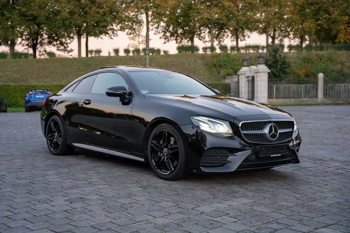 Mercedes-Benz E 220