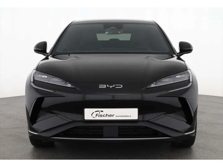 BYD SEALION 7