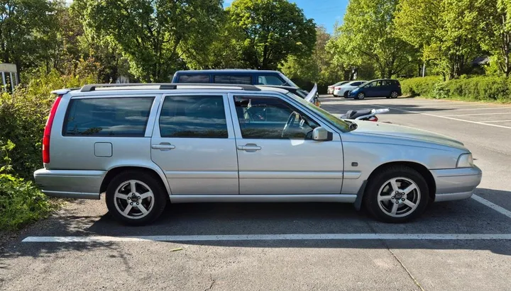 Volvo V70