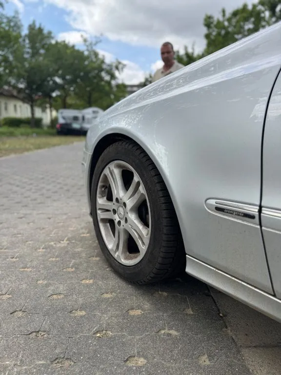 Mercedes-Benz E 280