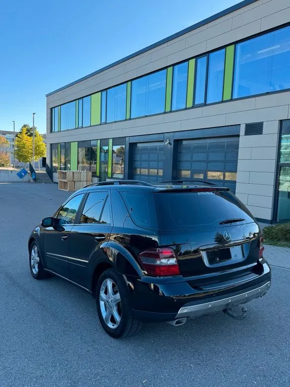 Mercedes-Benz ML 320
