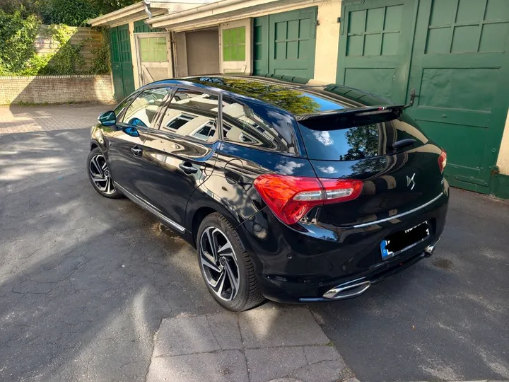 DS Automobiles DS5