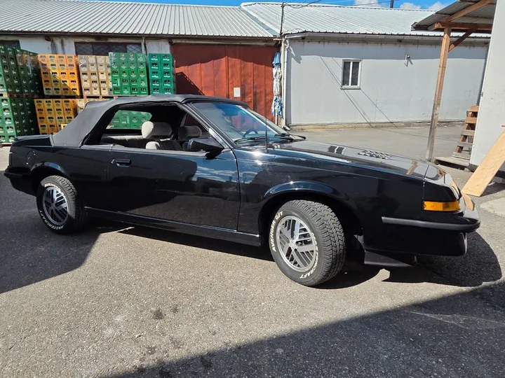 Pontiac Sunbird