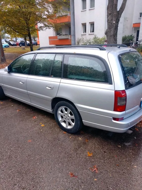 Opel Omega