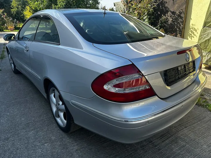 Mercedes-Benz CLK 270
