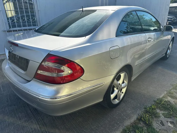 Mercedes-Benz CLK 270