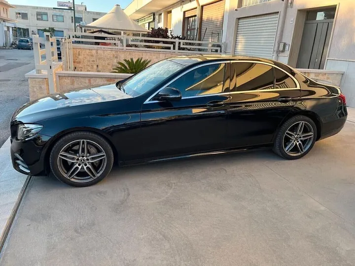 Mercedes-Benz E 220