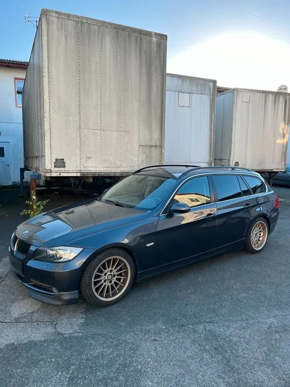 BMW 325
