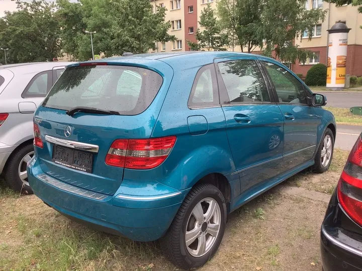 Mercedes-Benz B 170