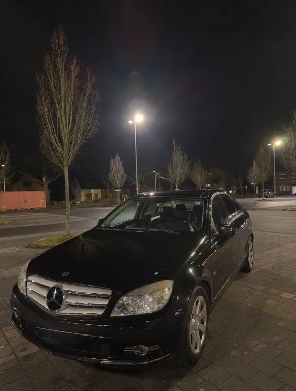 Mercedes-Benz C 180