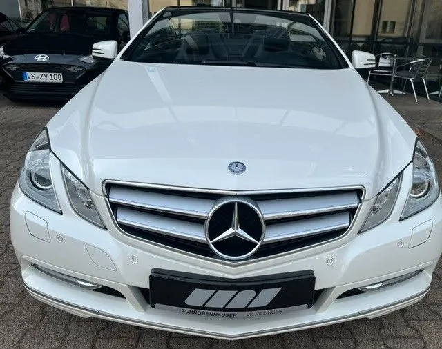 Mercedes-Benz E 200