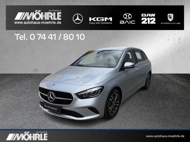Mercedes-Benz B 180