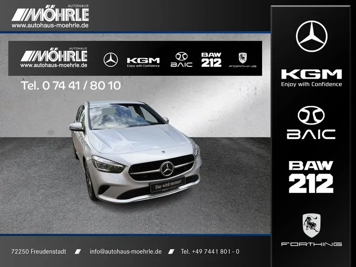 Mercedes-Benz B 180