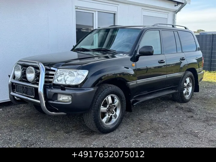 Toyota Land Cruiser