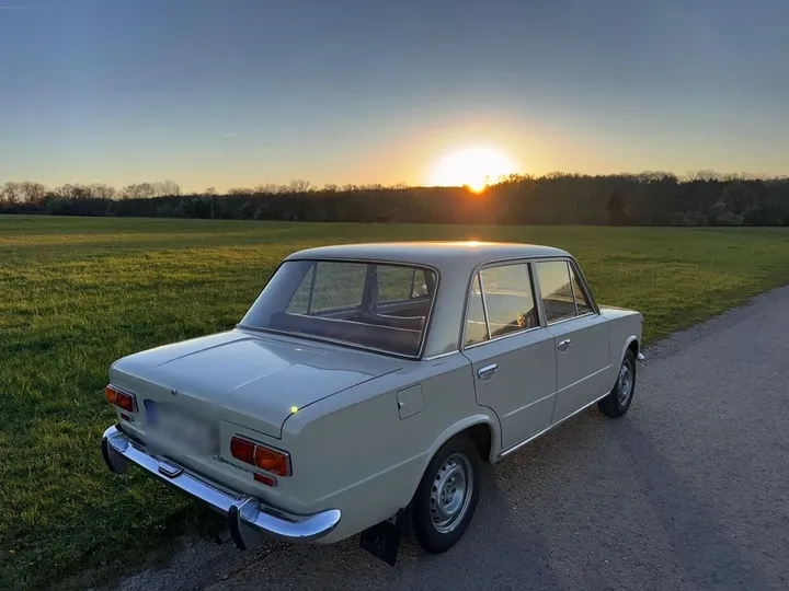 Lada 1200