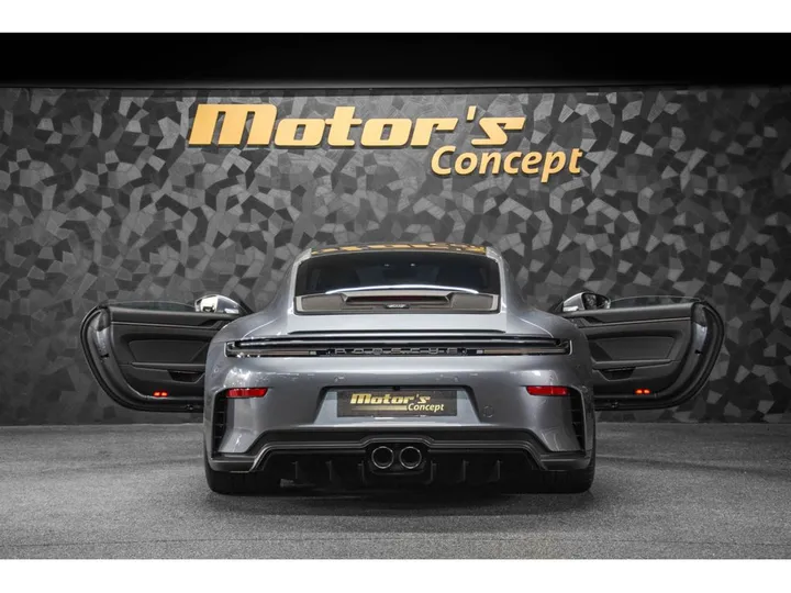 Porsche 992