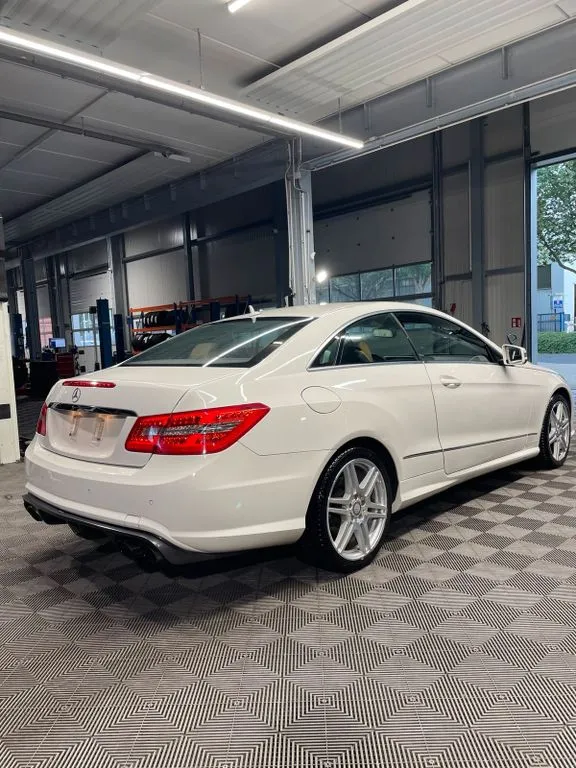 Mercedes-Benz E 350
