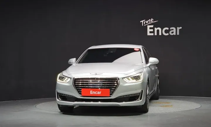 Genesis EQ900