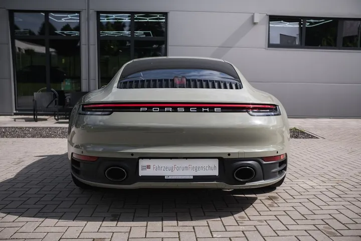 Porsche 992