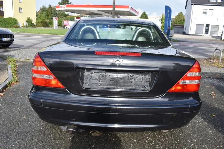 Mercedes-Benz SLK 230