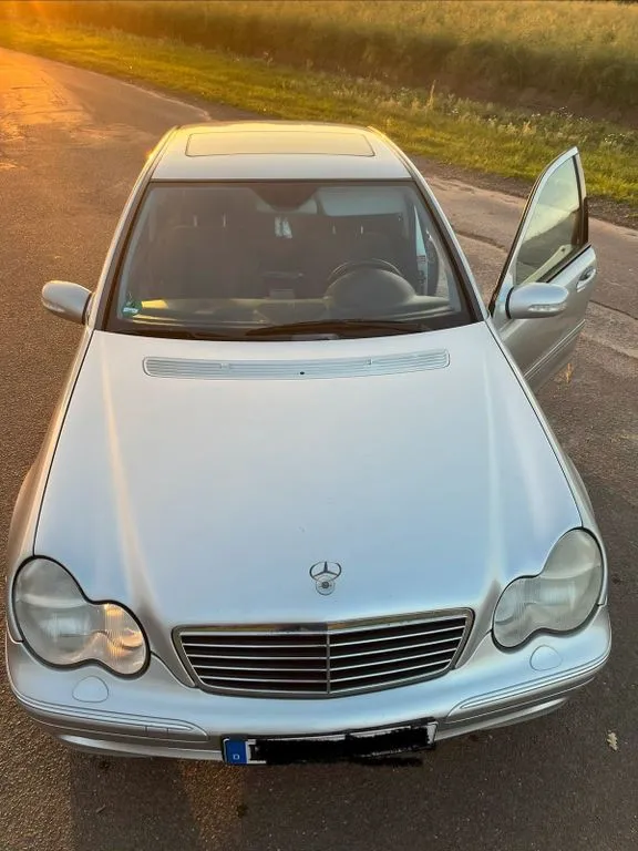 Mercedes-Benz C 200