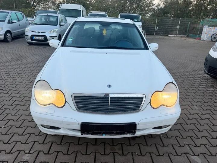 Mercedes-Benz C 200