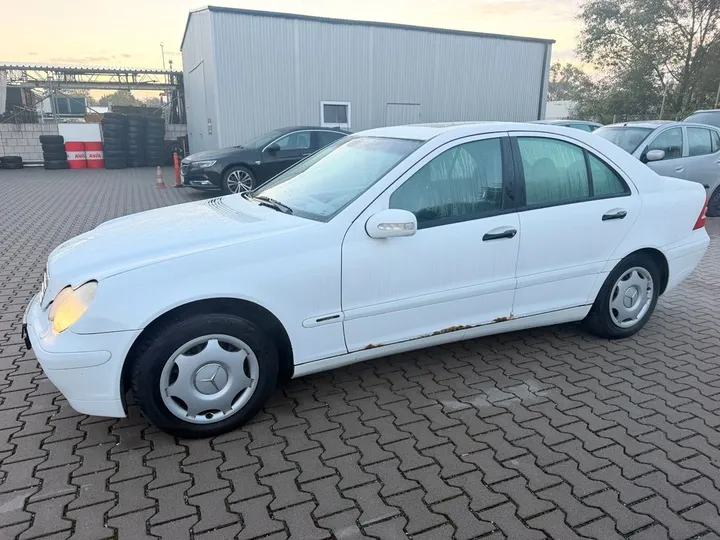 Mercedes-Benz C 200