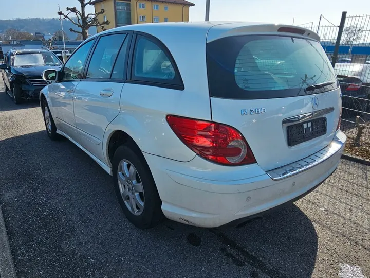 Mercedes-Benz R 280