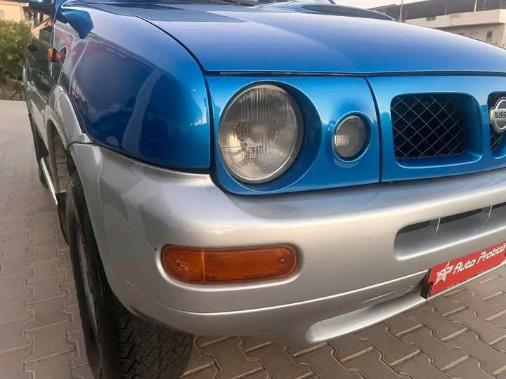 Nissan Terrano