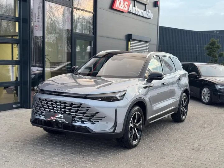 BAIC Beijing X75