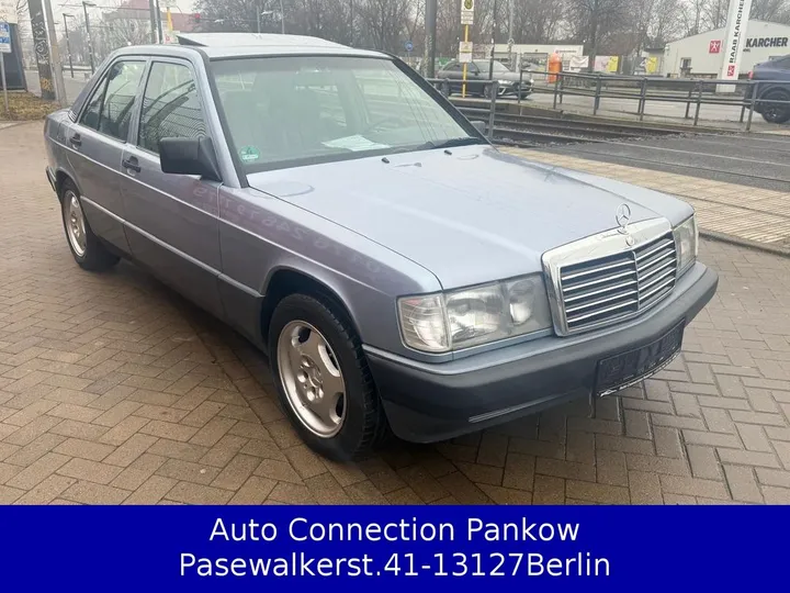 Mercedes-Benz 190