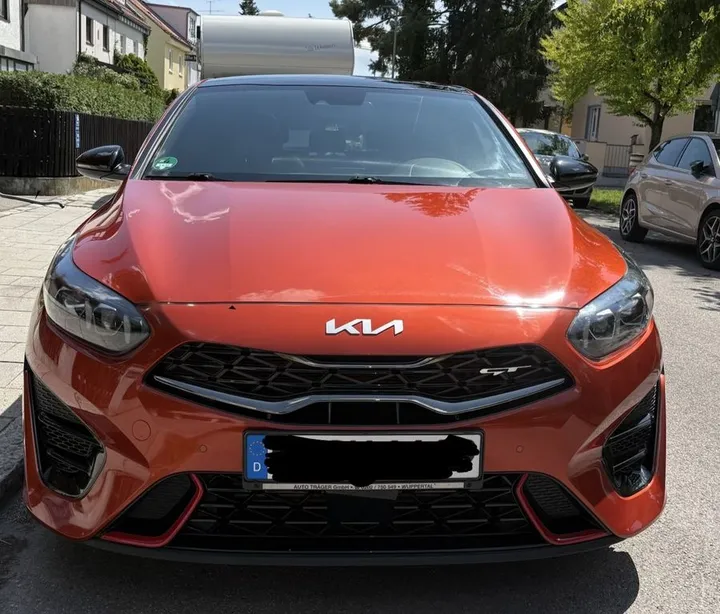 Kia pro cee'd / ProCeed