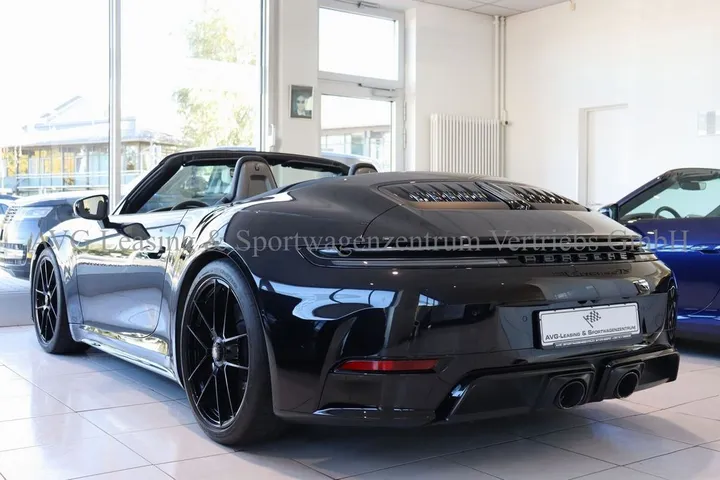 Porsche 992